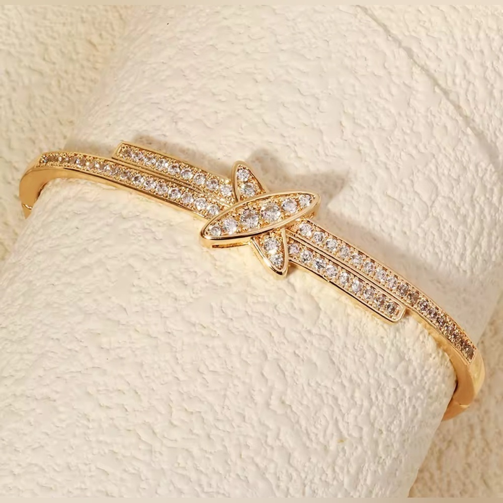 18K Gold X Criss Cross Link Bracelet Bangle Pave Diamond Inlay Inspired Stacking
